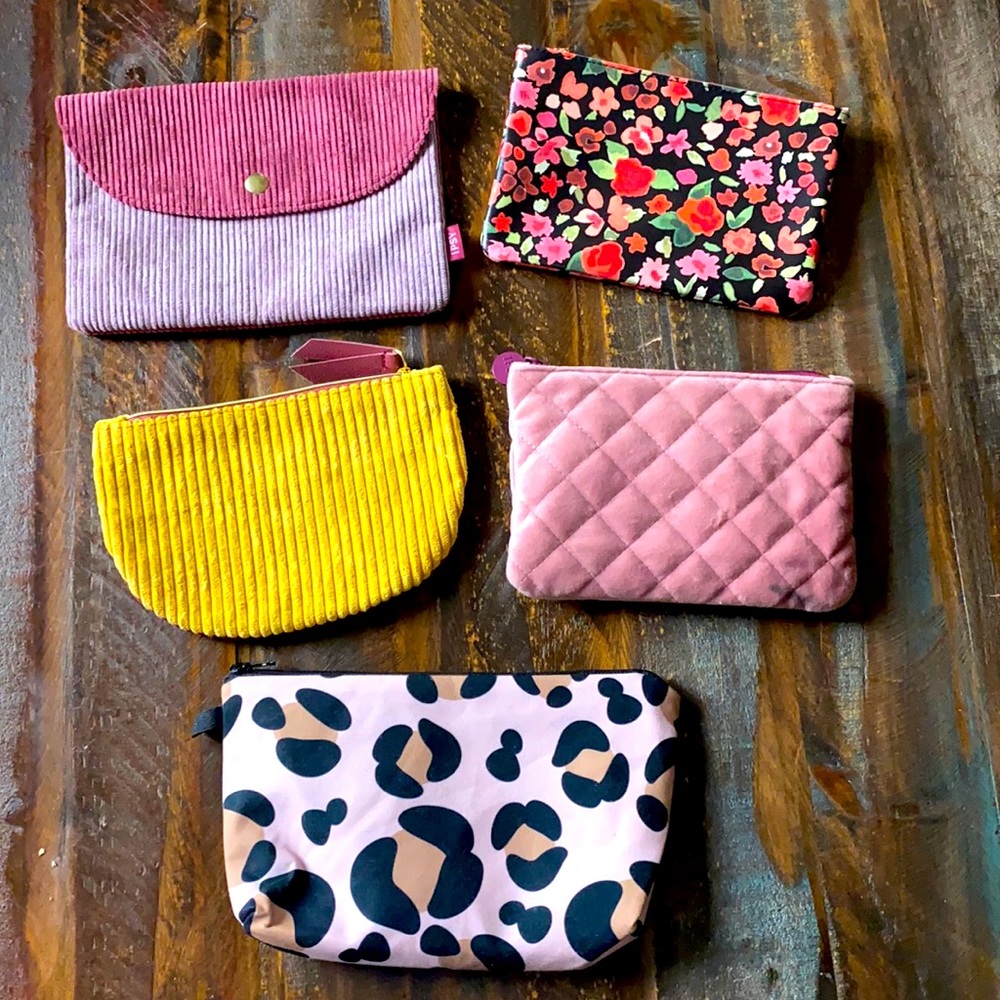 Cute Makeup Bags!! Bundle of 5.
